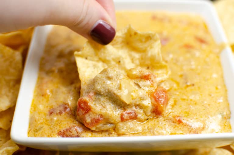 Instant Pot Beef Queso Dip